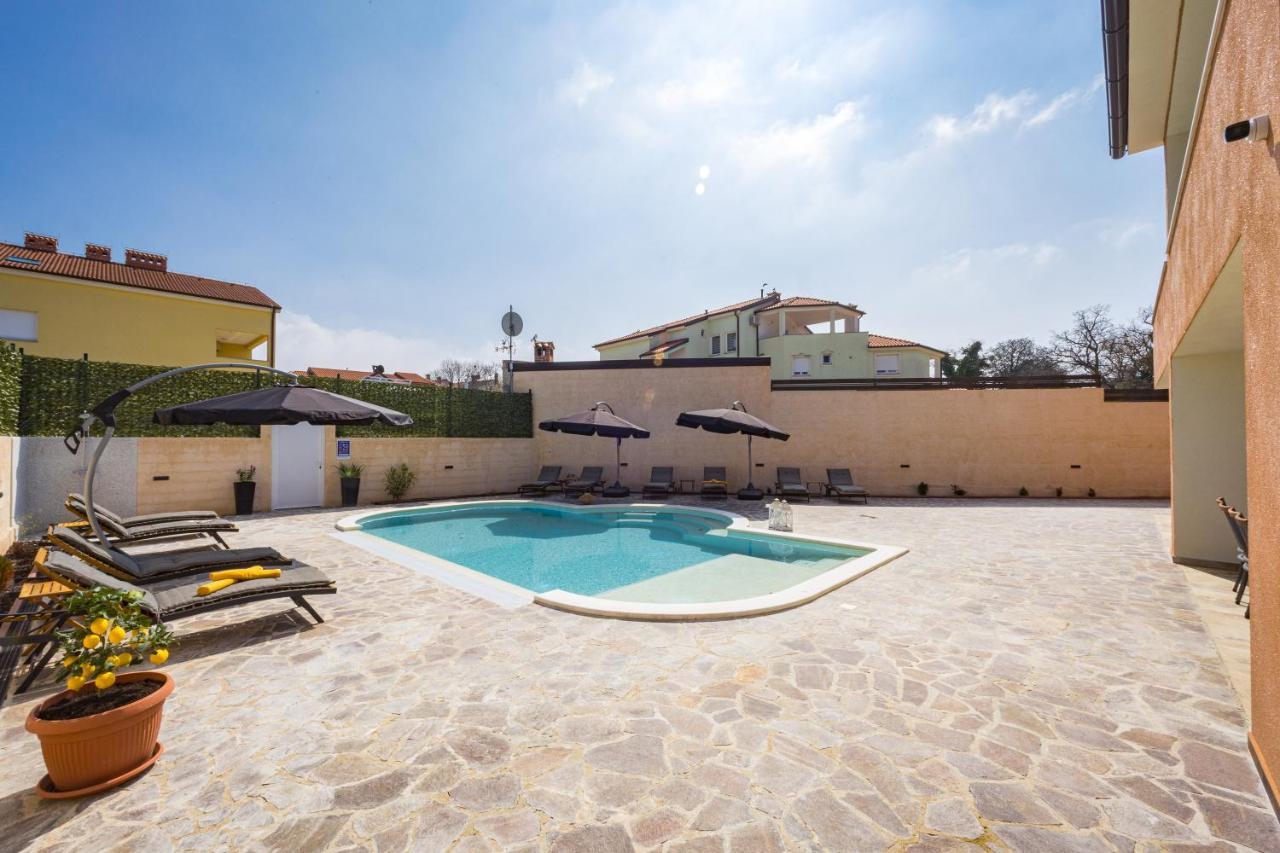 Villa Nur Póla Kültér fotó