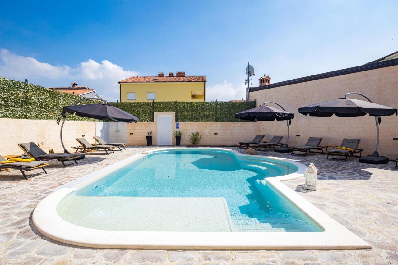 Villa Nur Póla Kültér fotó